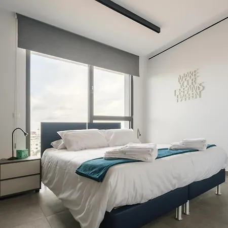 Gaia Seaview 2 * لارنكا